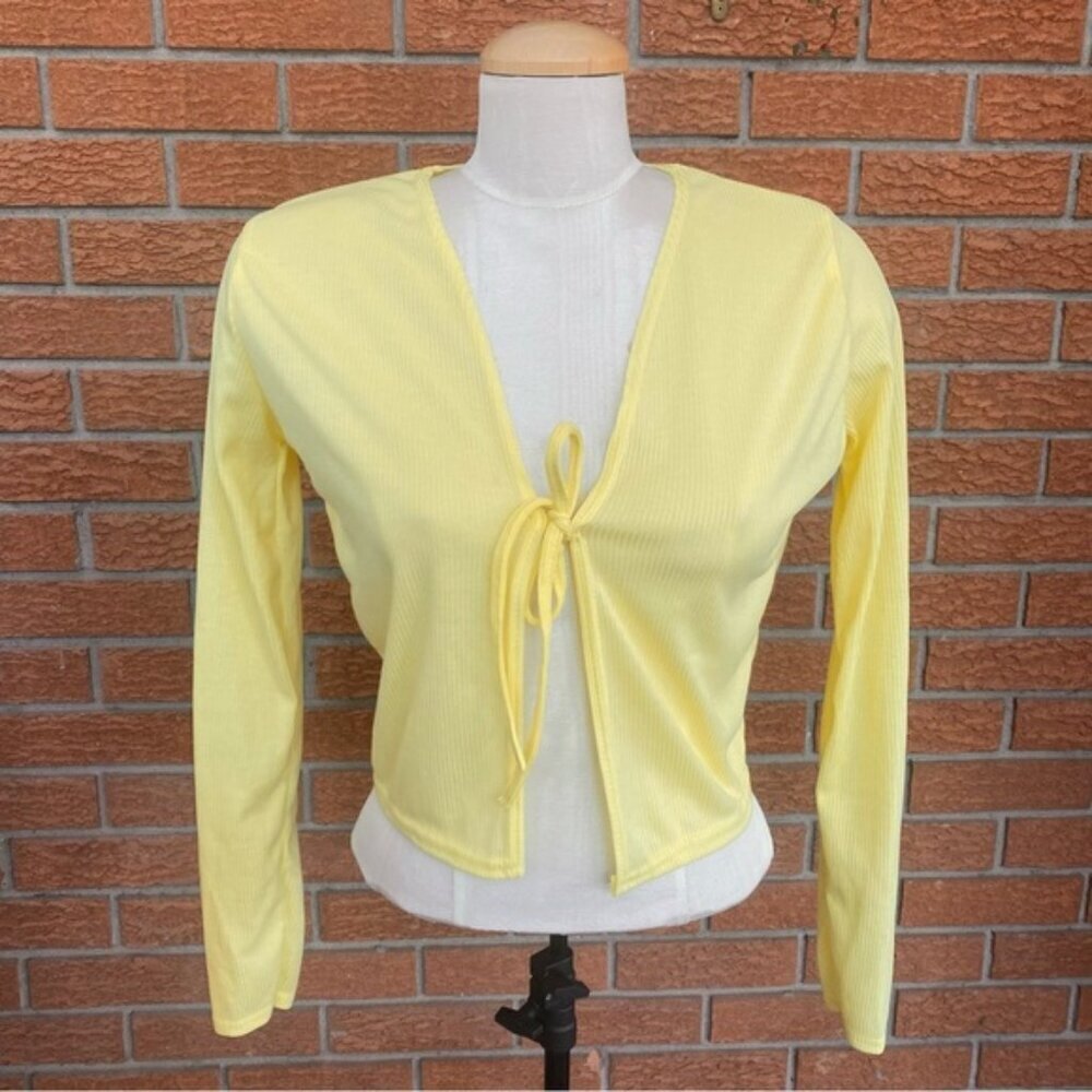 PrettyLittleThing Light Yellow Ribbed Tie Cardigan Women’s Size 6